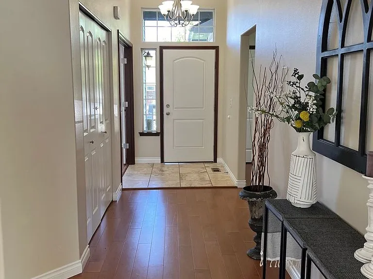 7704 W Washington Ave — Photo 5
