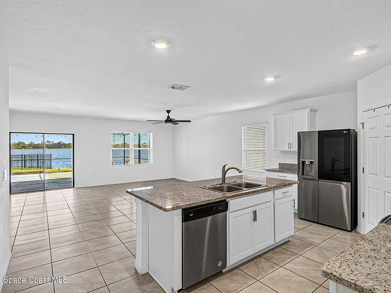 3419 Foggy Mist Rd SE — Photo 8