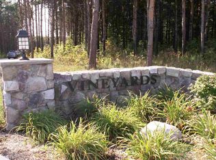 3296 Vineyard Ct #5, Petoskey, MI 49770