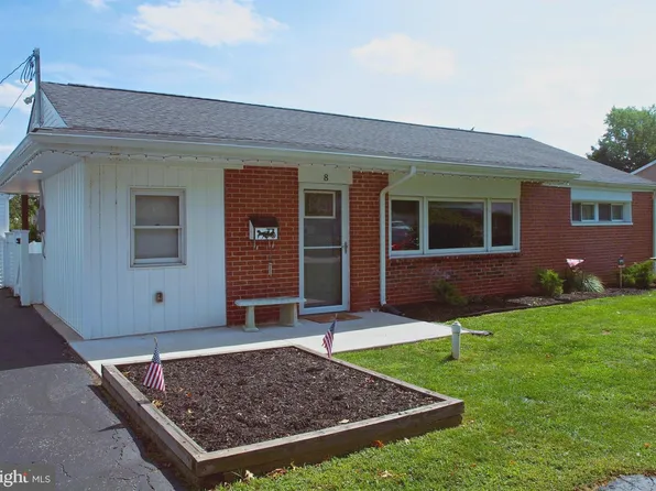 8 Laurel Ln, Plymouth Meeting, PA 19462