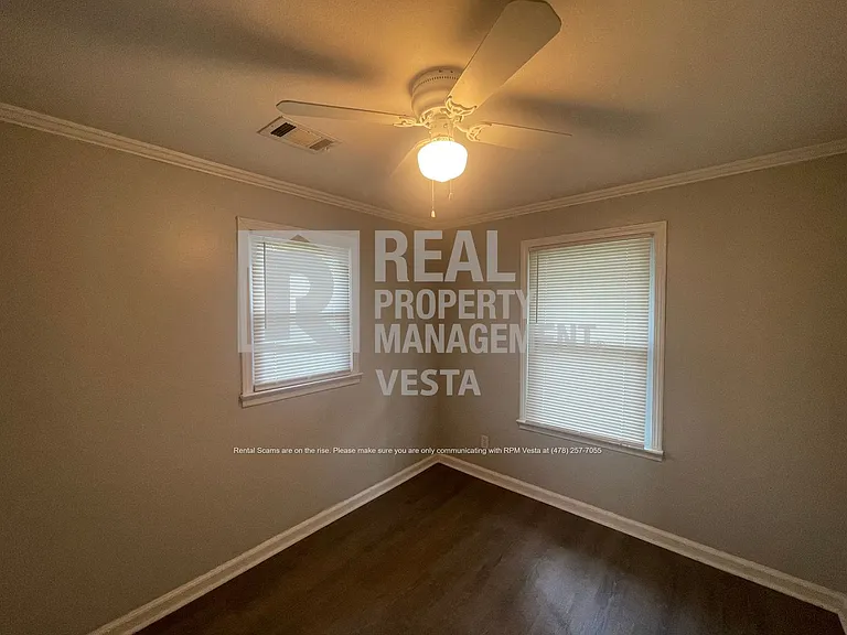 5624 Swymer Dr #B — Photo 7
