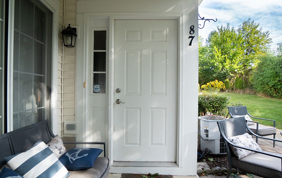 1st image of 87 Braxton Ln #87