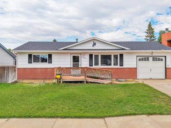 4233 Grays Gable Rd, Laramie, WY 82072