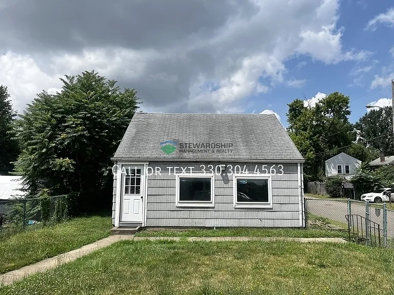 2119 Maple Ave NE — Photo 28