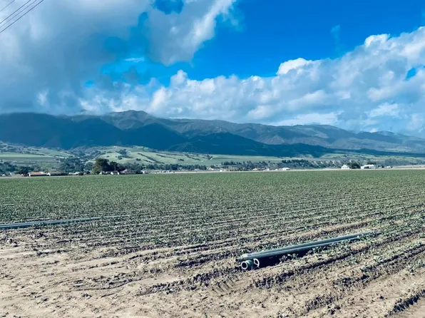 Mile End Rd, Soledad, CA 93960