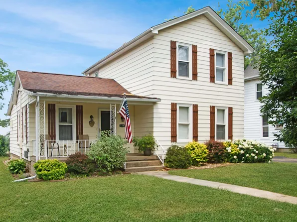 210 W High St, Princeville, IL 61559