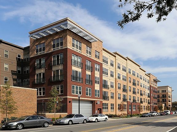 3rd image of 151 Q St NE APT 3408