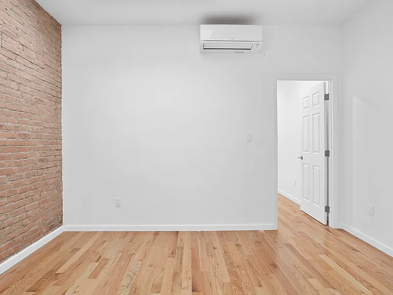 235 5th Ave #3 — Photo 12