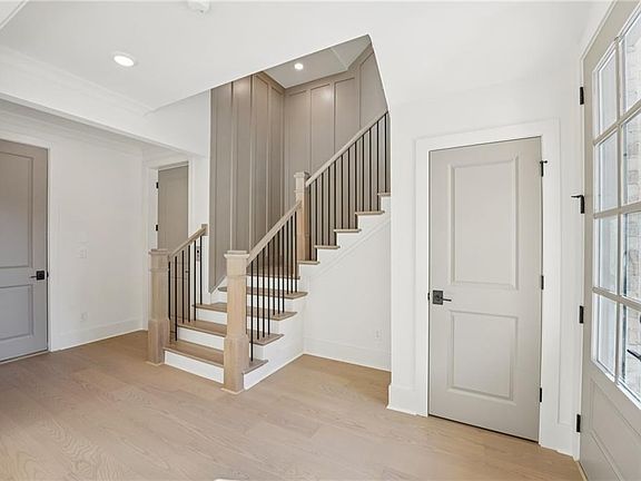 7th image of this home