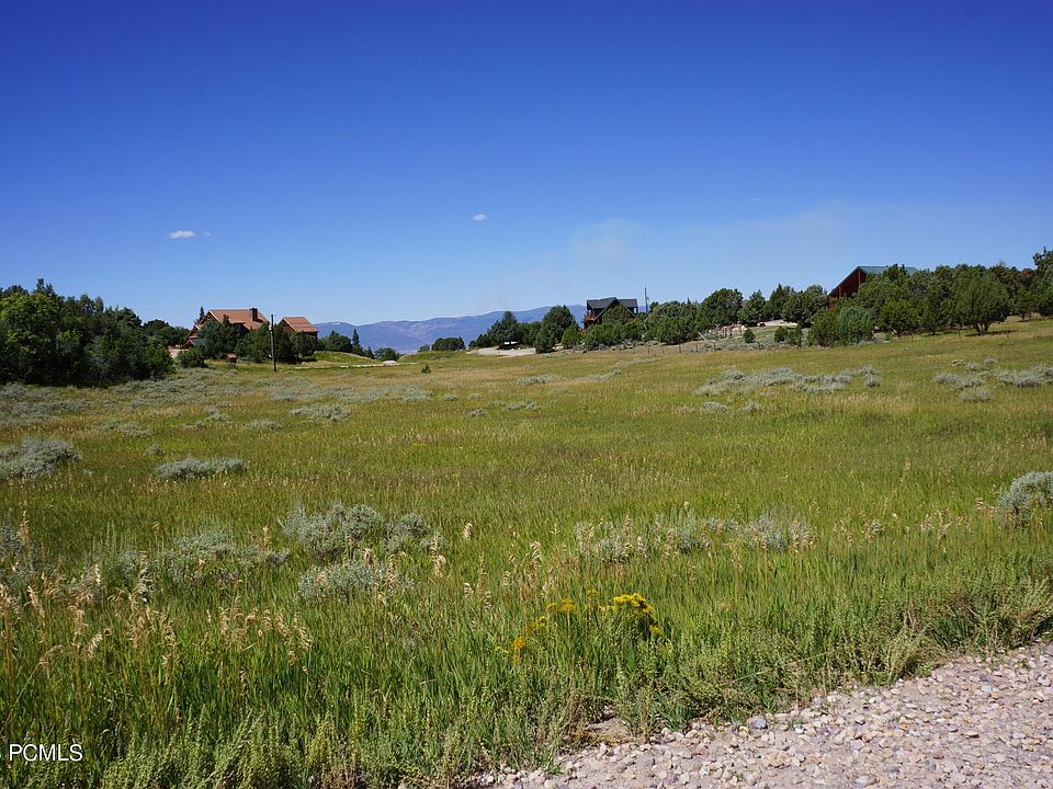 2nd image of 193 N Lone Pine Rd