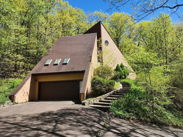 52 Silver Street, Granby, CT 06060