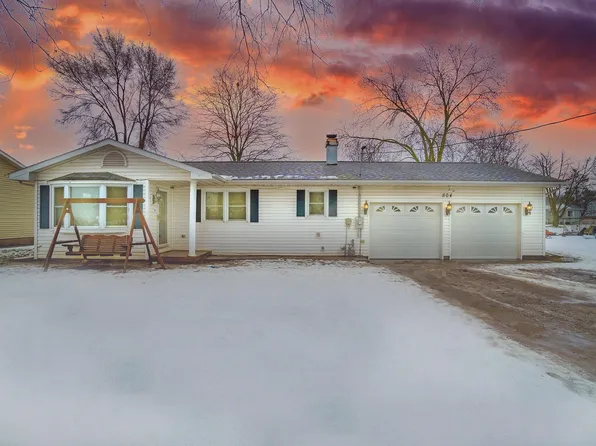 504 N Main St, Topeka, IN 46571