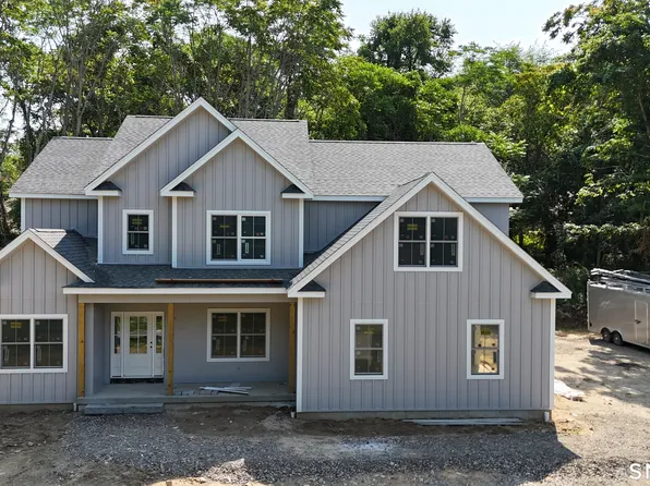 11 Buttonball Road #"The Ashton", Old Lyme, CT 06371
