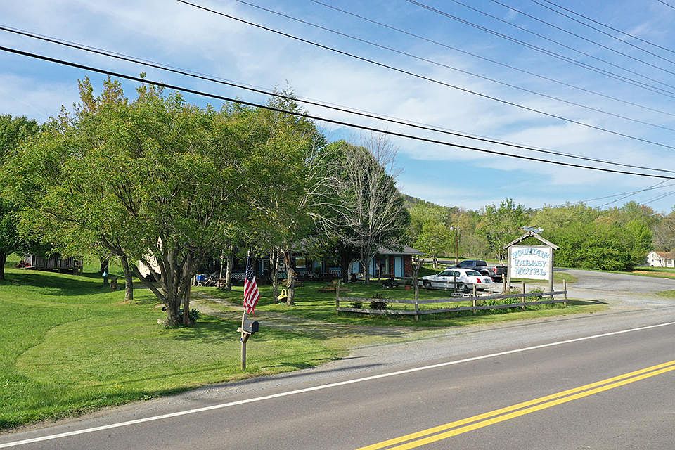 3804 Wears Valley Rd, Sevierville, TN 37862 Zillow
