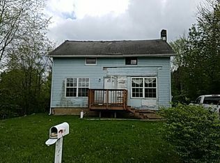 4096 Sherman St, Barberton, OH 44203