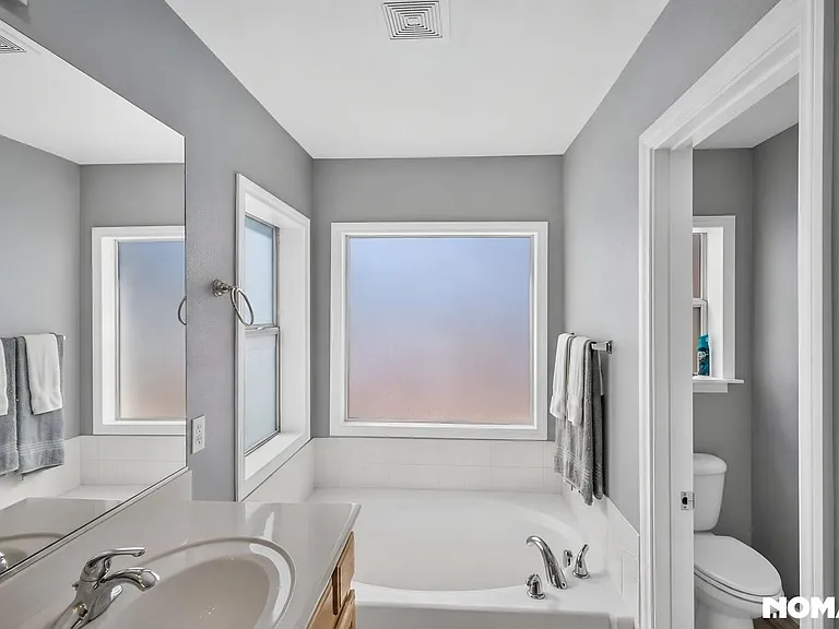 8528 Myrsine Ct — Photo 31