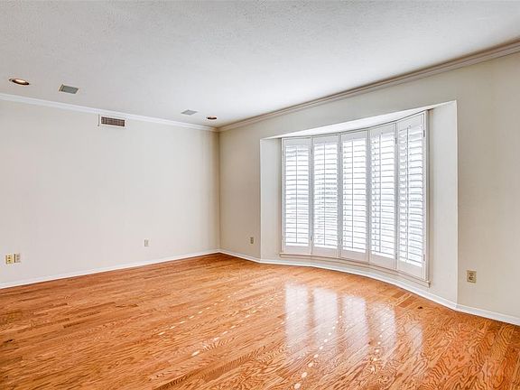 4th image of 5823 E University Blvd #5823D