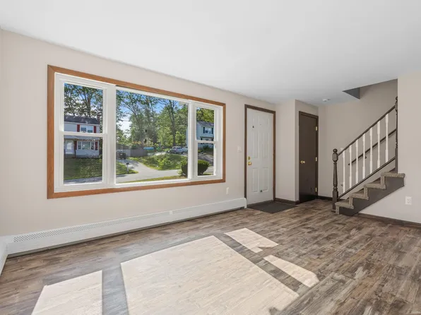 3R Sunnyside Lane #R, Derry, NH 03038