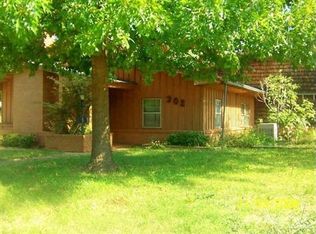 302 N Harding St, Breckenridge, TX 76424