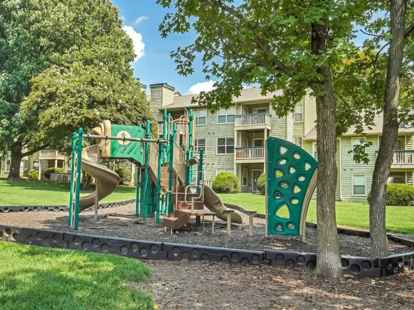 Hunter's Chase Apartments