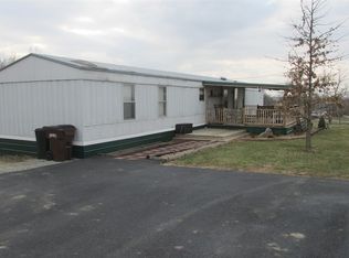 8209 Bloomfield Rd, Springfield, KY 40069