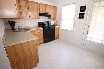 2nd image of 1301 Anchorage St