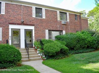186 Manor E, Red Bank, NJ 07701
