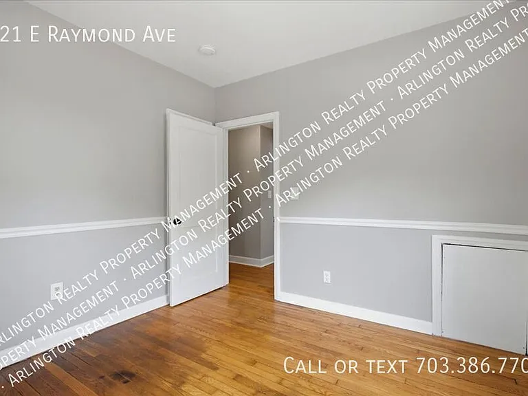 121 E Raymond Ave — Photo 19
