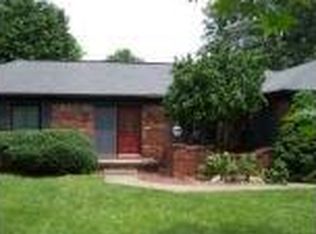4482 W Meadowvale Dr, Bloomington, IN 47404