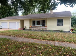 215 W Polk Ave, Eau Claire, WI 54701