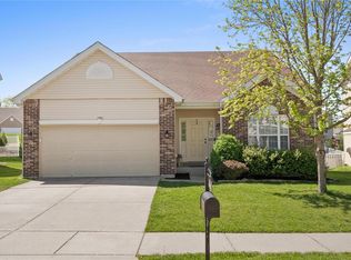 5508 Emerald Ridge Dr, Saint Charles, MO 63304