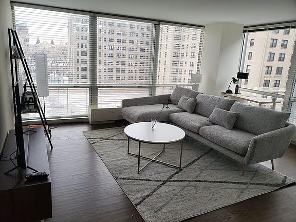 2nd image of 340 W Diversey Pkwy APT 616