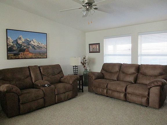 4th image of 207 Sunrise Bluffs Dr