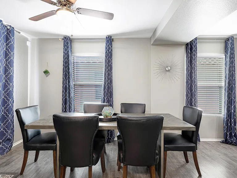 15815 W Evans Dr — Photo 2