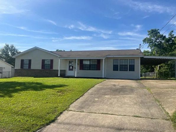 204 Begonia Dr, Taylor, AL 36301