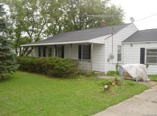 5650 Fargo Rd, Avoca, MI 48006