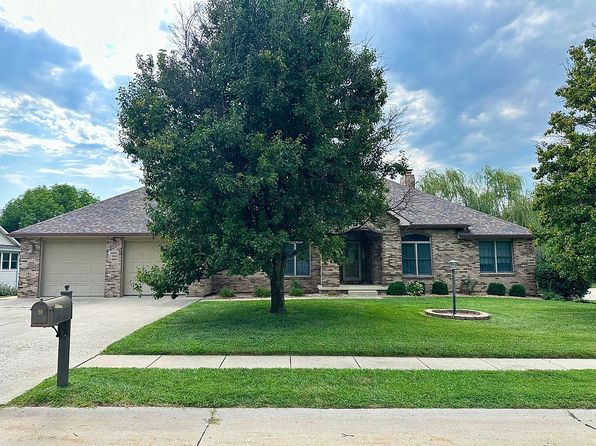 3008 Woods Ct