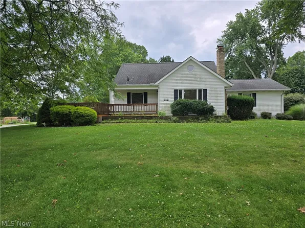 1472 Northeast Ave, Tallmadge, OH 44278