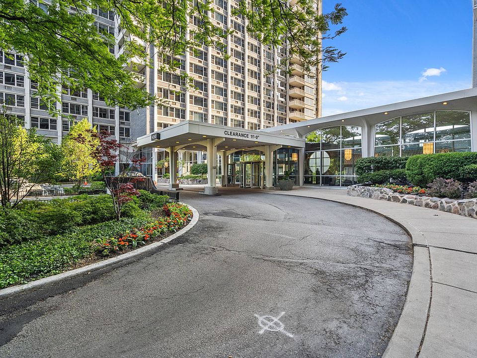 1st image of 4250 N Marine Dr APT 2416