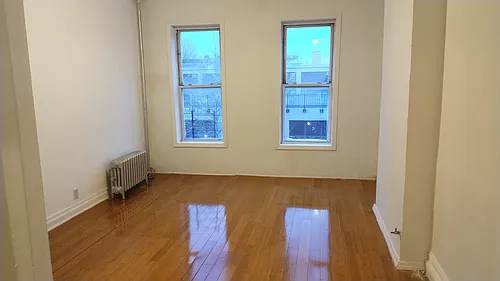 842 Madison St #2 Photo 1