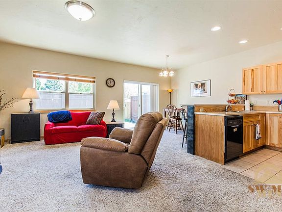 3rd image of 144 Droulliard Ave #6