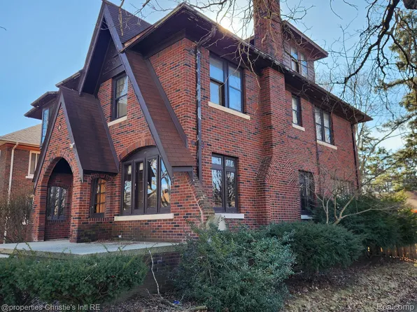 15775 Rosemont Ave, Detroit, MI 48223