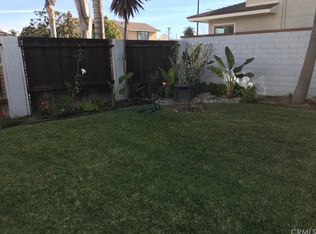 343 Rochester St, Costa Mesa, CA 92627