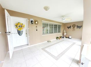 934 W 69th Pl, Hialeah, FL 33014