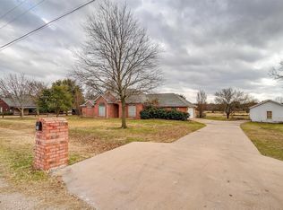 309 Cole Rd, Burleson, TX 76028