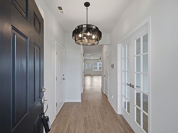 4th image of 3707 Clementine Ln
