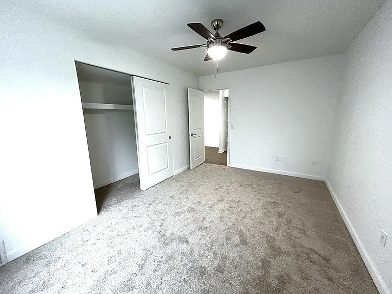 Charter Oaks Apartments — Photo 159