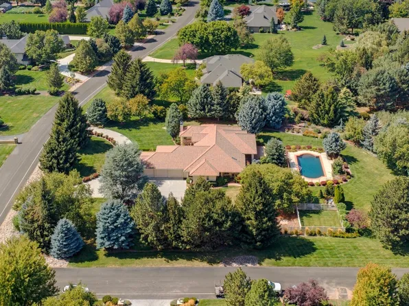 2554 W Sugar Crest Dr, Eagle, ID 83616