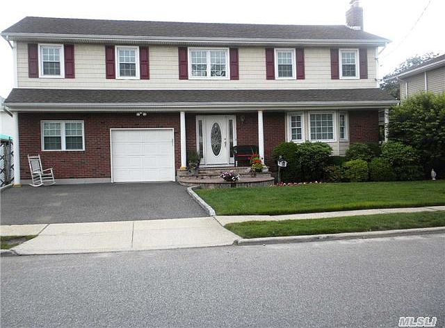 1st image of 20 Pine Ave