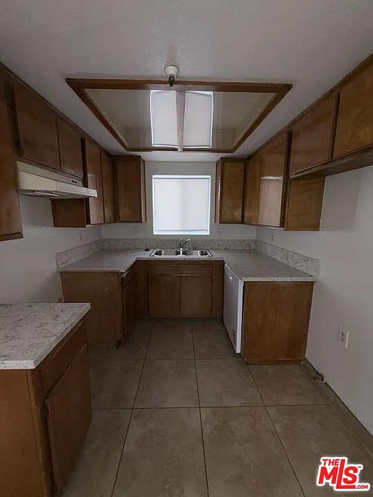 1 bed, 1.0 bath, 560 sqft, $1,900 — Photo 4